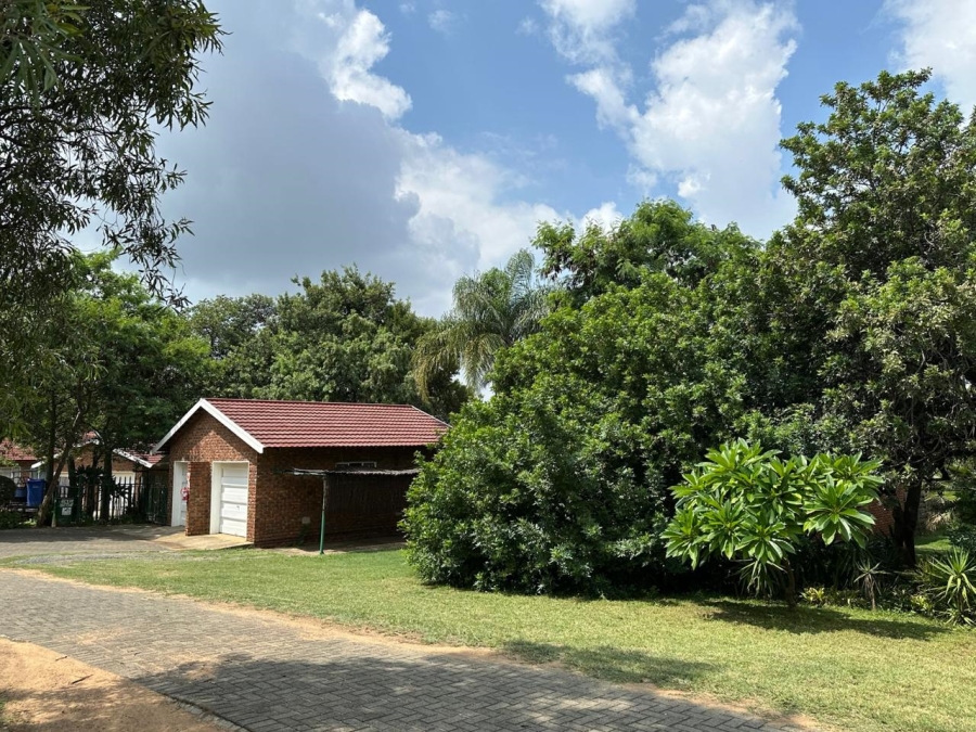 3 Bedroom Property for Sale in Geelhoutpark North West